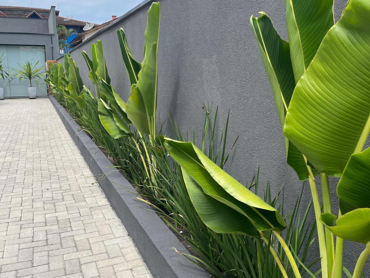 Pousada Cadiz - Piscina Climatizada Bertioga Ngoại thất bức ảnh